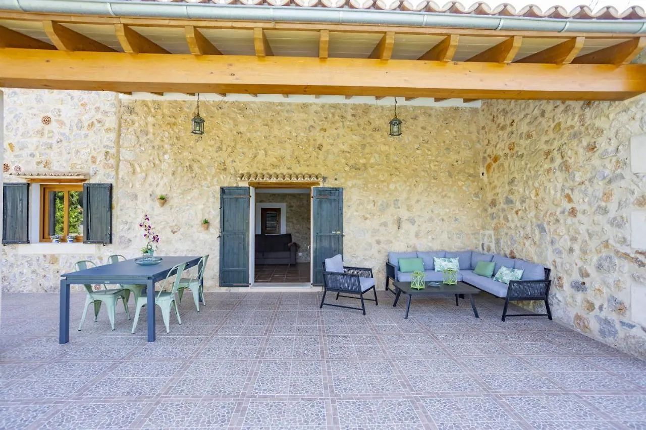 Pou Monjo Guest House Selva  Spain